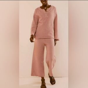 Free people mauve pink waffle knit pants and pullover set